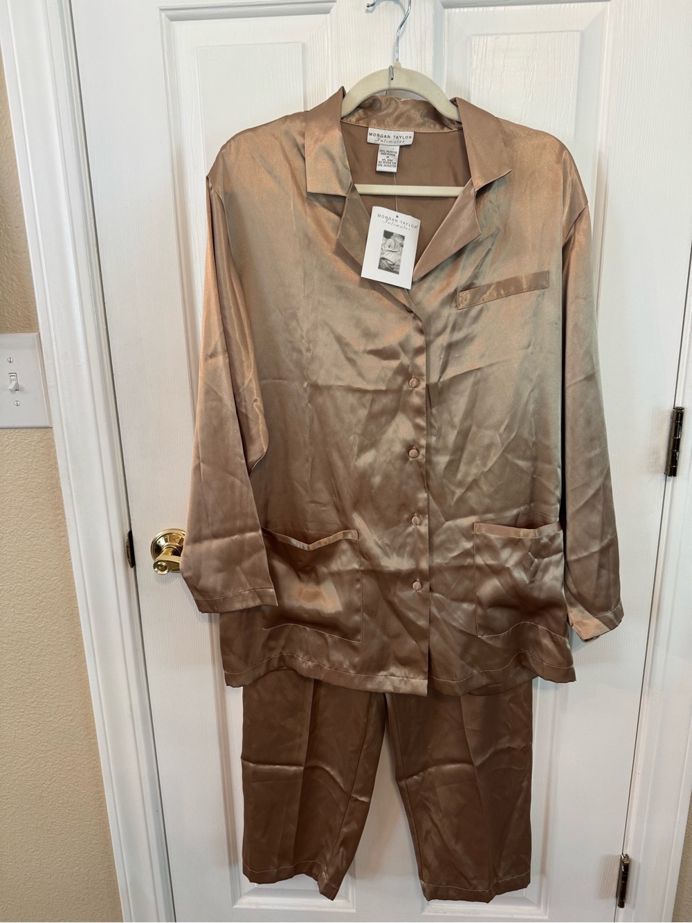 NWT Morgan Taylor Intimates Satin Pajama Set - Size M Bronzed Gold Champagne